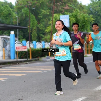 Runner Photo 8174753