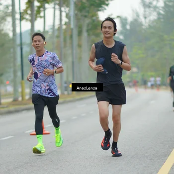 Runner Photo 8174838