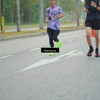 Runner Photo 8174844