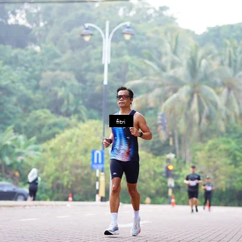 Runner Photo 8175002