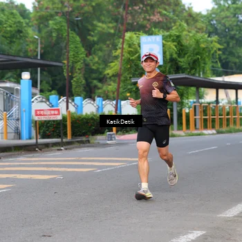 Runner Photo 8175437