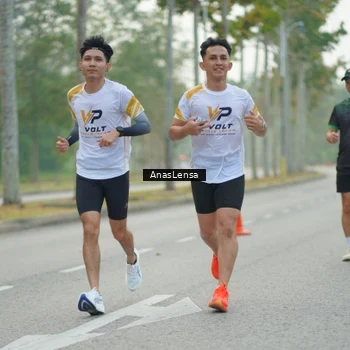 Runner Photo 8175701