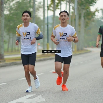 Runner Photo 8175707