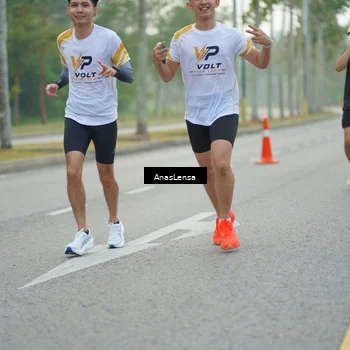 Runner Photo 8175915