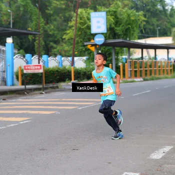 Runner Photo 8175929