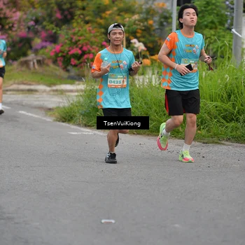 Runner Photo 8175951