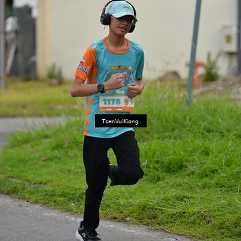 Runner Photo 8175971