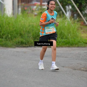 Runner Photo 8176100