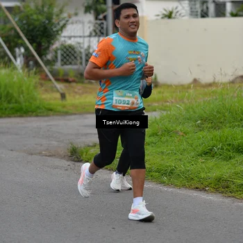 Runner Photo 8176355