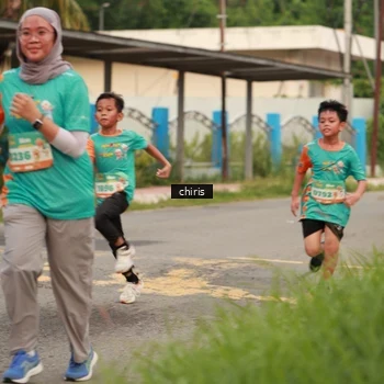 Runner Photo 8176479