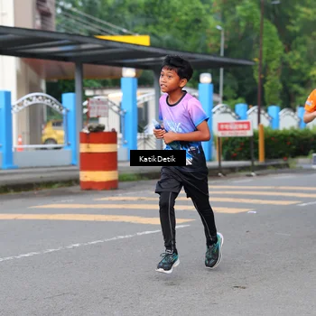 Runner Photo 8176512