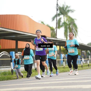 Runner Photo 8176597
