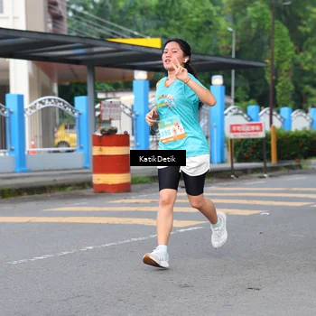Runner Photo 8176643