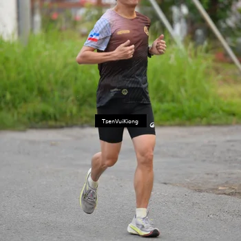 Runner Photo 8176693