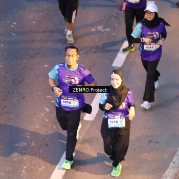 Runner Photo 8176699