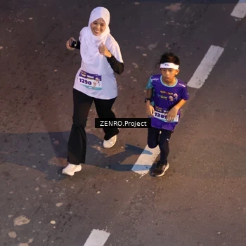 Runner Photo 8176700