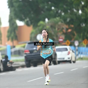 Runner Photo 8176773