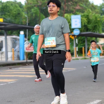 Runner Photo 8176775