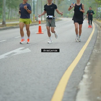 Runner Photo 8176796