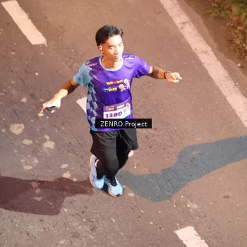 Runner Photo 8176797