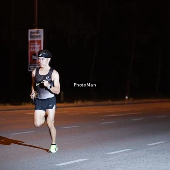 Runner Photo 8176872