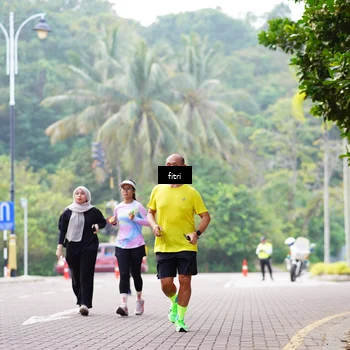 Runner Photo 8177024