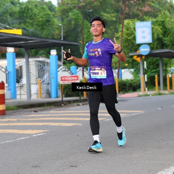 Runner Photo 8177127
