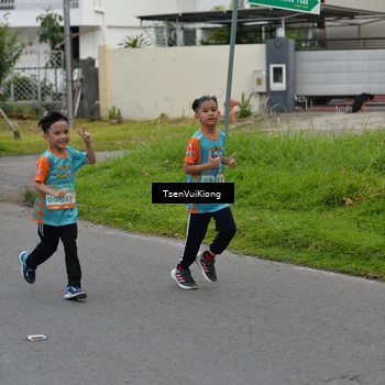 Runner Photo 8177153