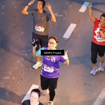 Runner Photo 8177697