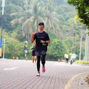 Runner Photo 8177910