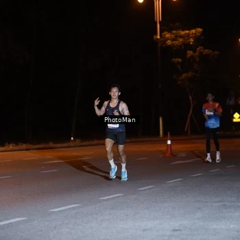 Runner Photo 8177939