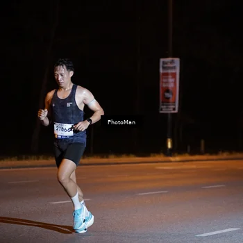 Runner Photo 8178009