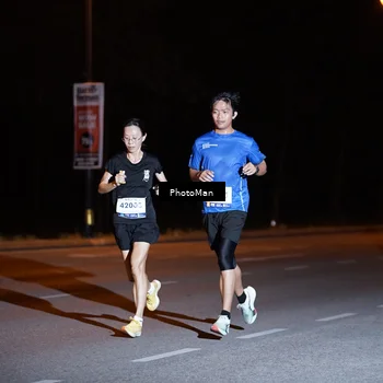 Runner Photo 8178301