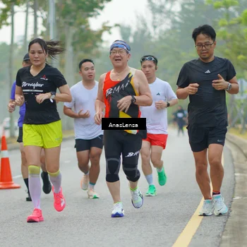 Runner Photo 8178418