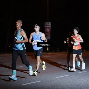 Runner Photo 8178763
