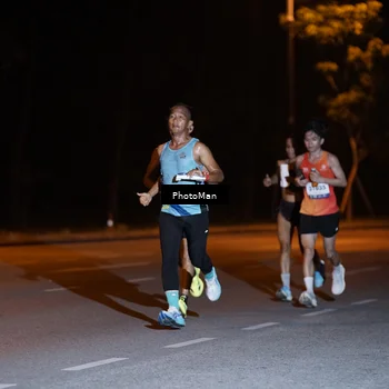 Runner Photo 8178793