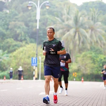 Runner Photo 8178870