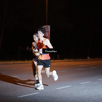Runner Photo 8178890