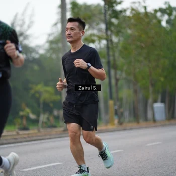 Runner Photo 8178891