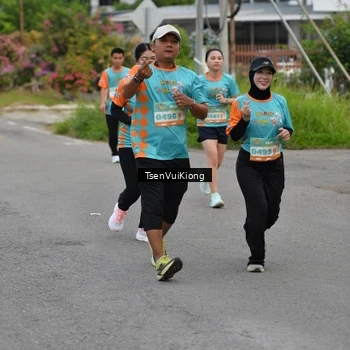 Runner Photo 8178900