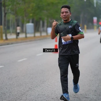 Runner Photo 8178999