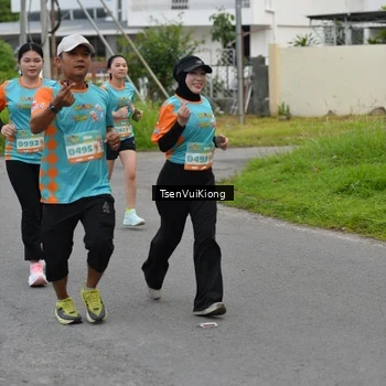 Runner Photo 8179011