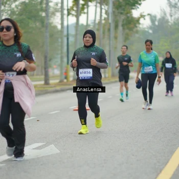 Runner Photo 8179043