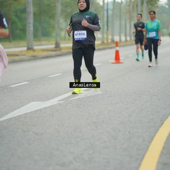 Runner Photo 8179051