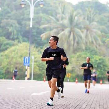 Runner Photo 8179083