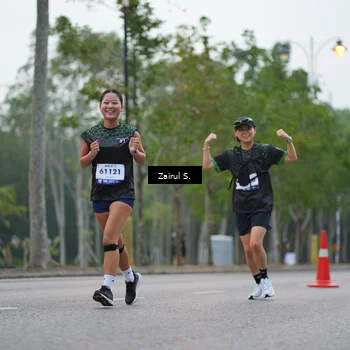 Runner Photo 8179093