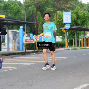 Runner Photo 8179110