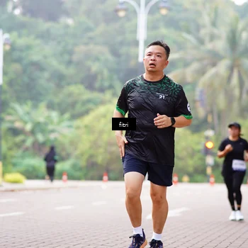 Runner Photo 8179371