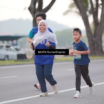 Runner Photo 8179773