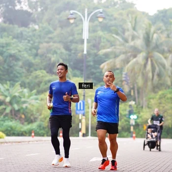 Runner Photo 8180001